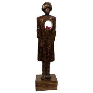 قیمت و خریدمجسمه چوبی مدل آدم تنها و پرنده کد 02